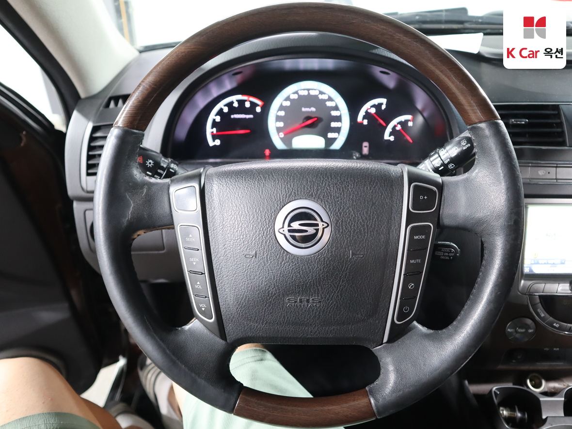 KG Mobility Rexton 2014 - Image 10