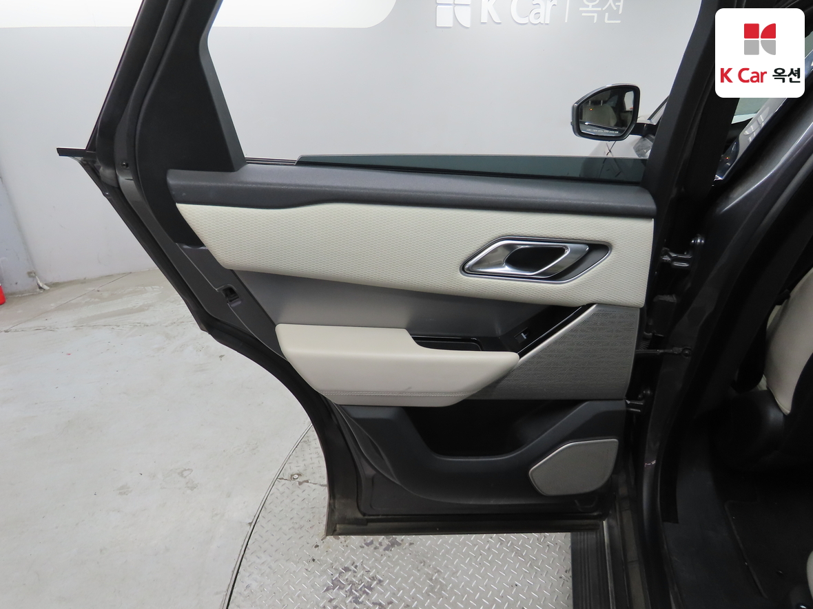 LAND-ROVER 레인지로버 벨라 - 24