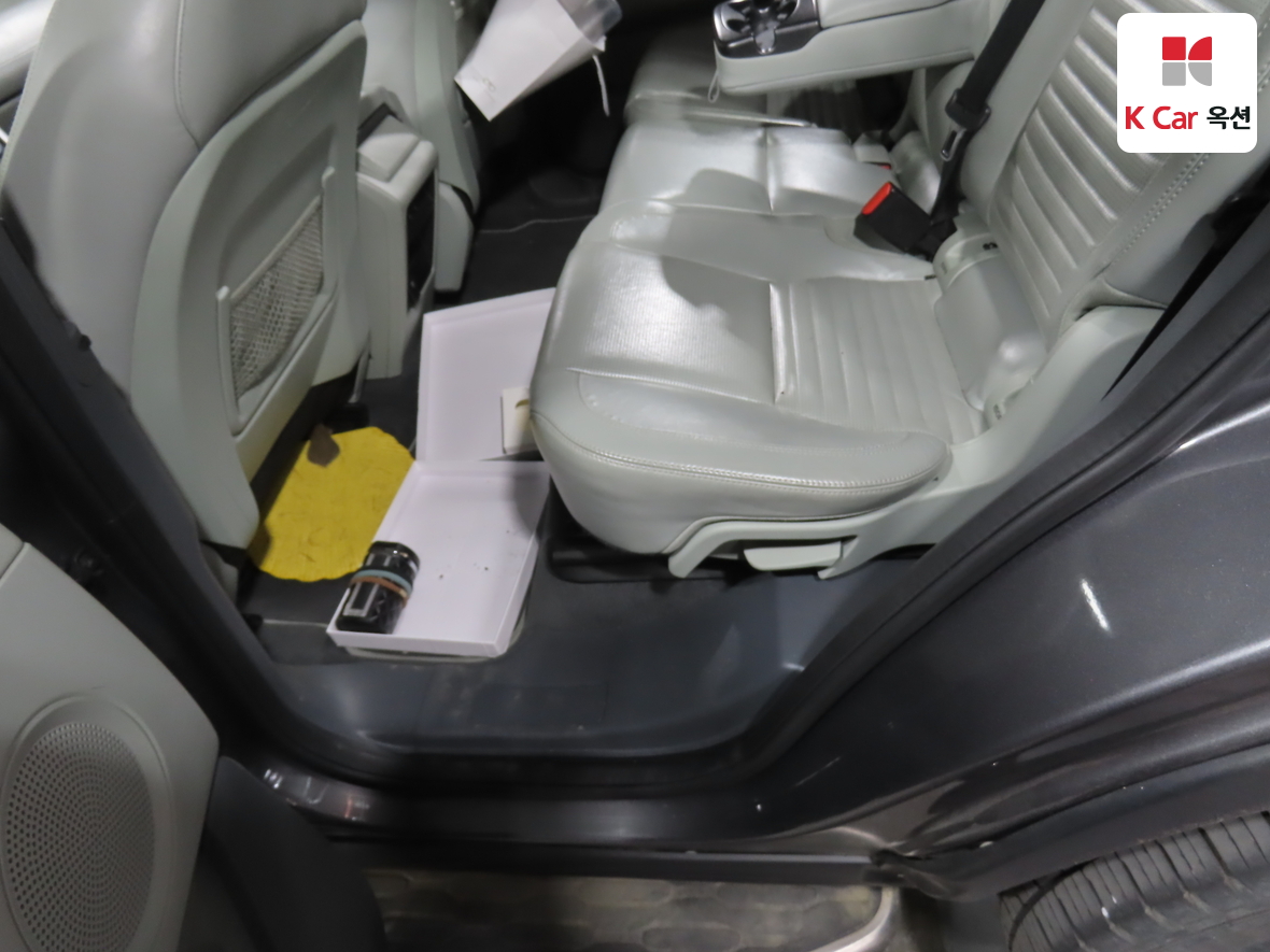 Land Rover Discovery - 25