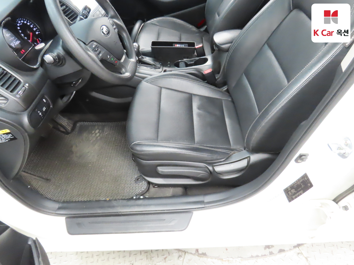 Kia K3 - 17
