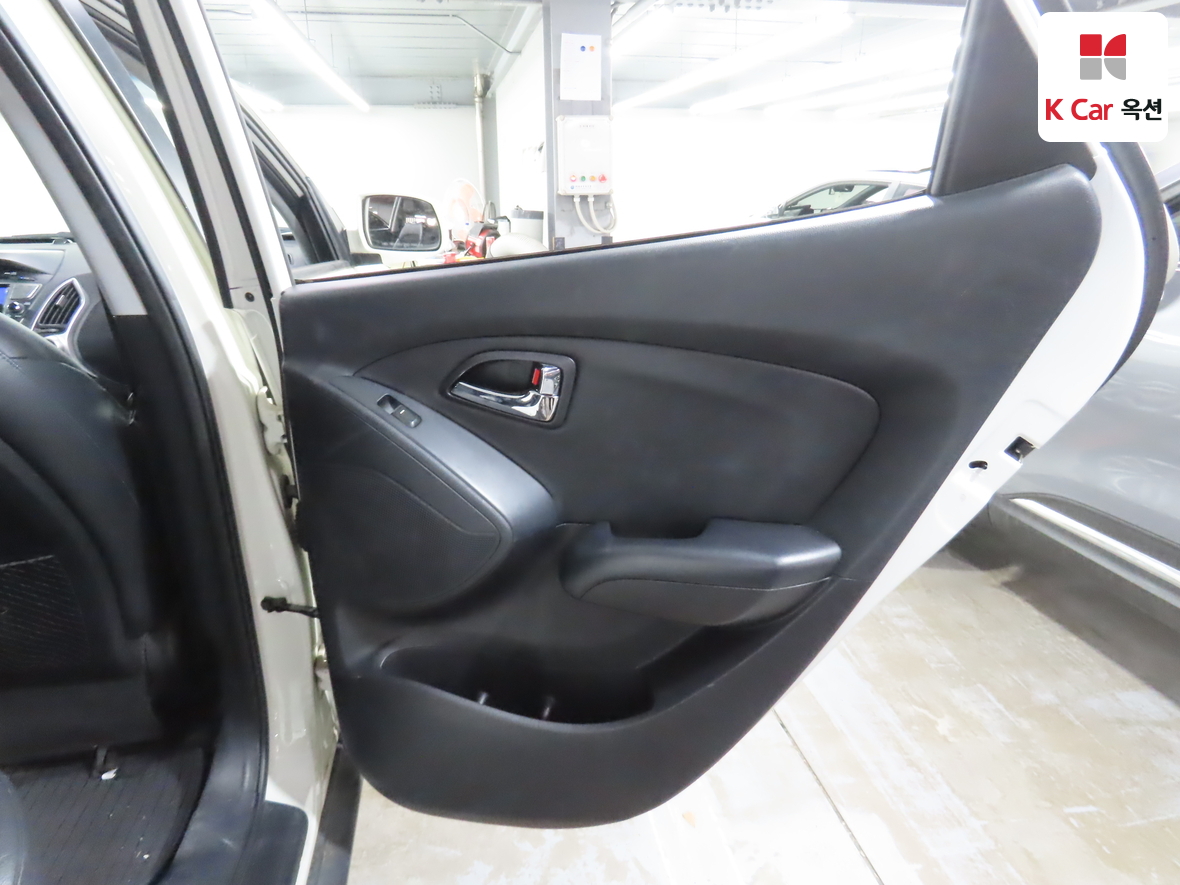 Hyundai Tucson 2011 - Image 27