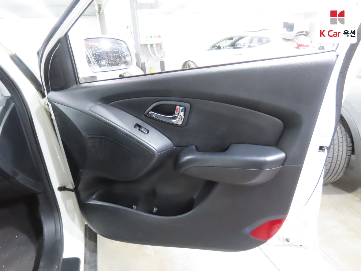 Hyundai Tucson 2011 - Image 29