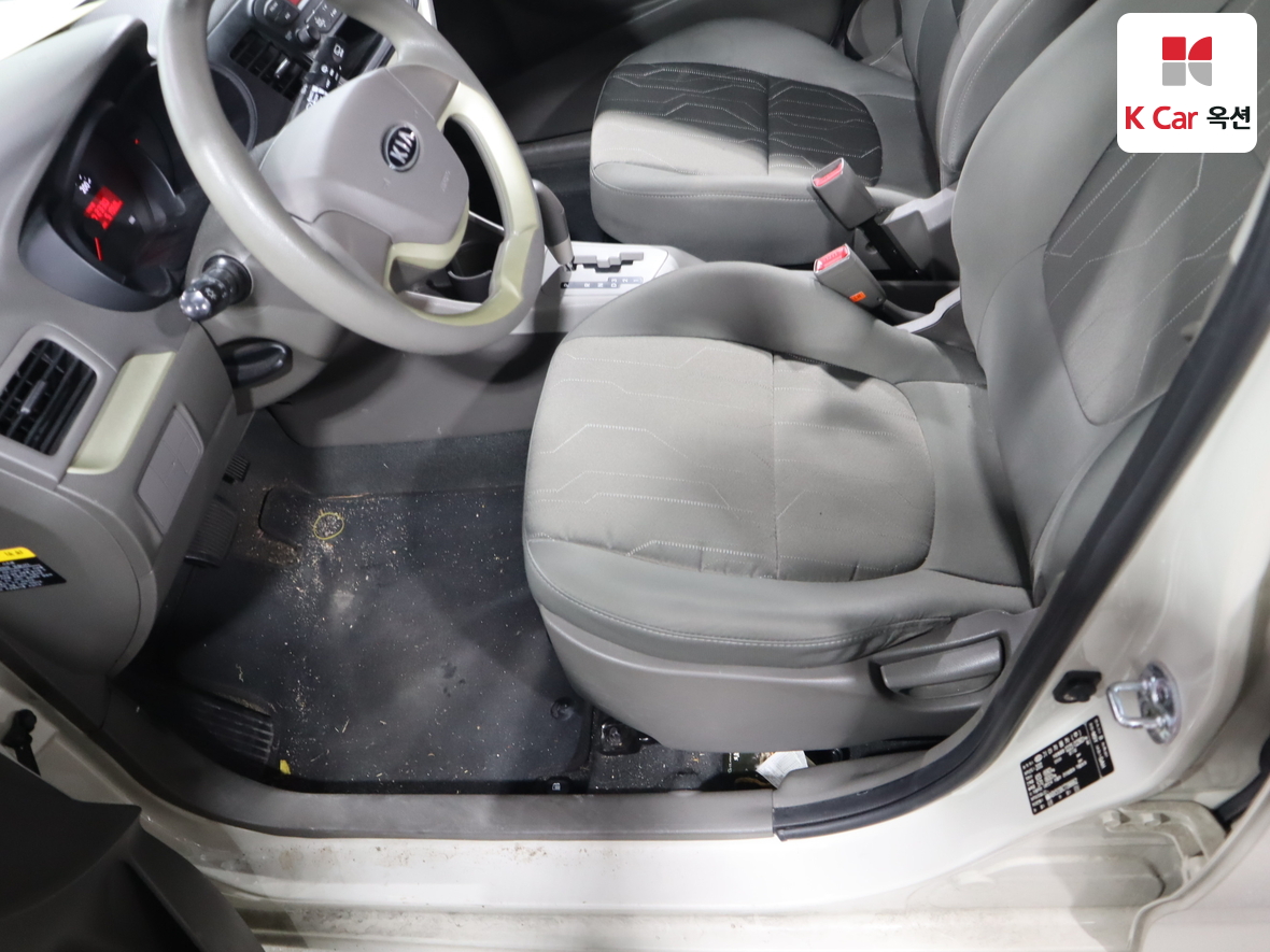 Kia Morning 2012 - Image 17