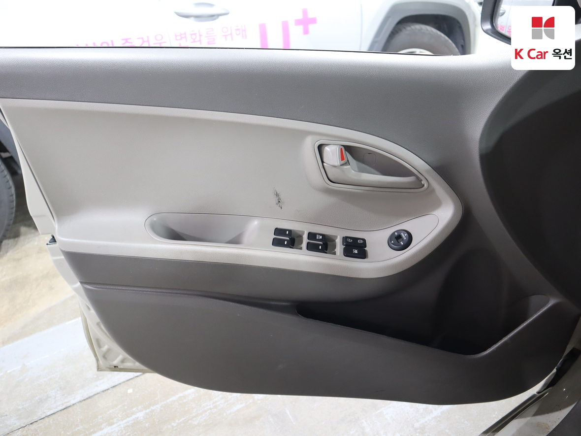Kia Morning 2012 - Image 8
