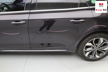 2019 - renault sm6