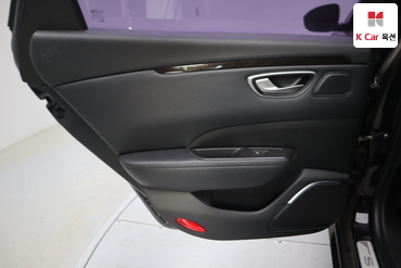 2019 - renault sm6