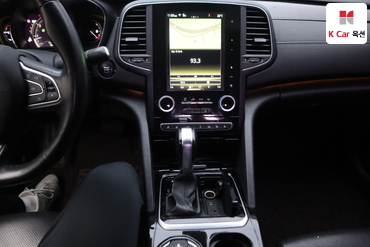 2019 - renault sm6