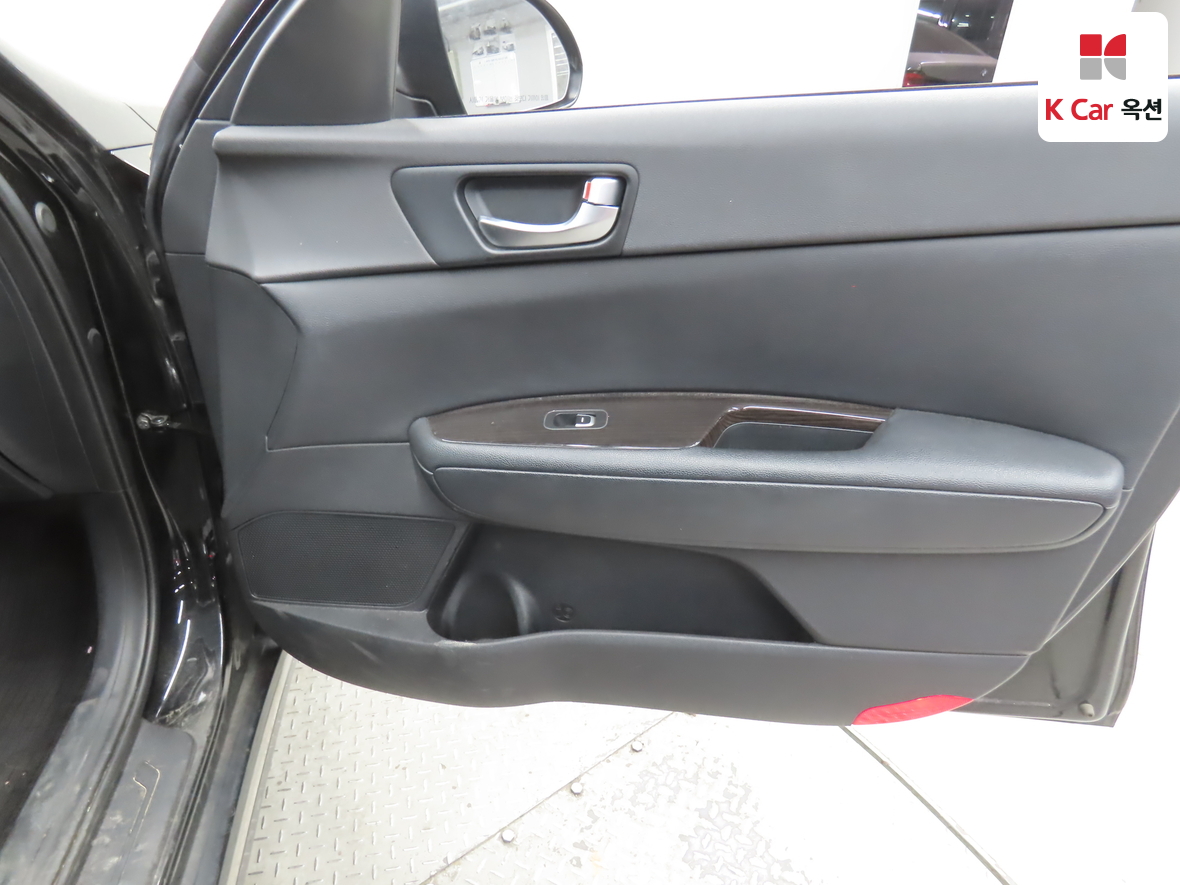 Kia K5 2018 - Image 29