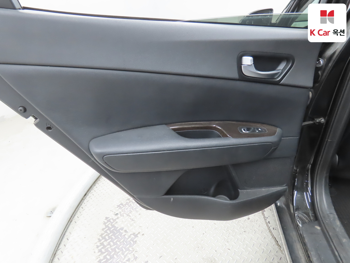 Kia K5 2018 - Image 23