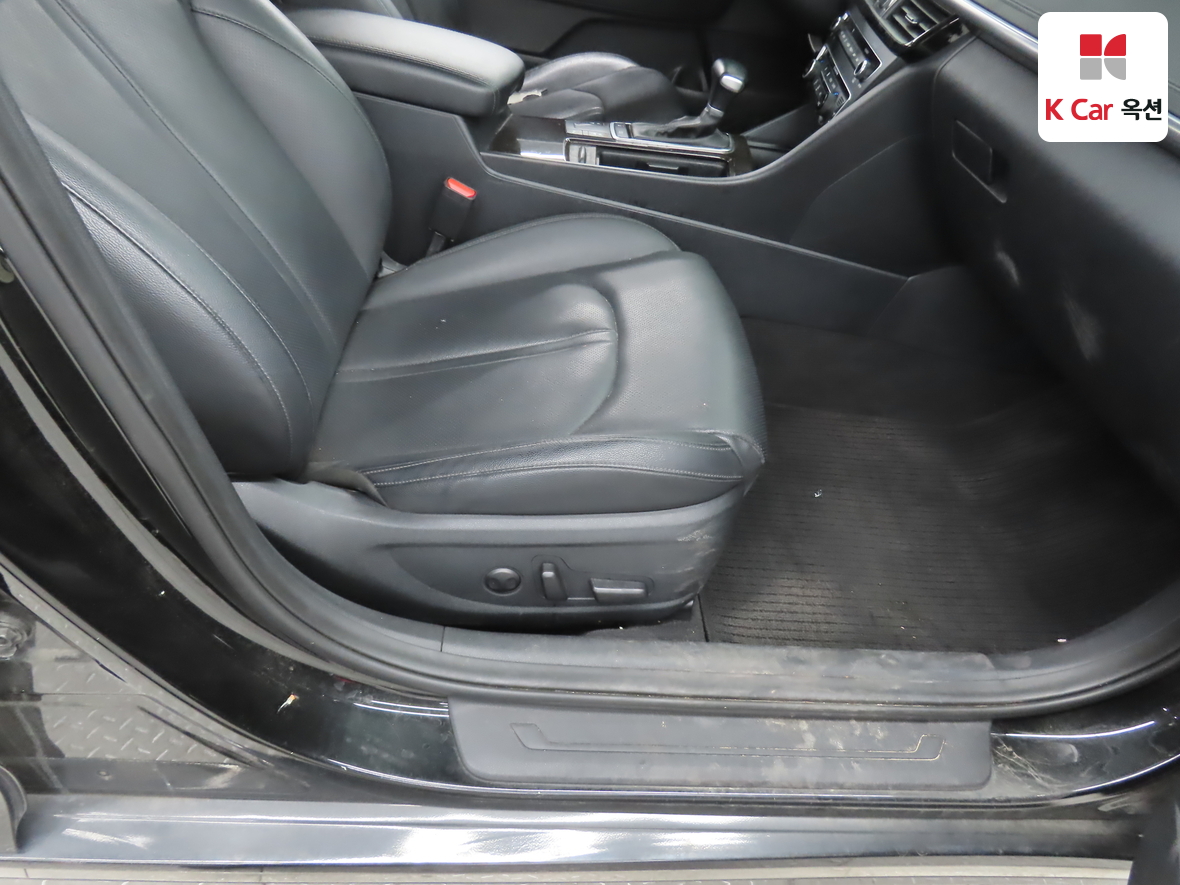 Kia K5 2018 - Image 30