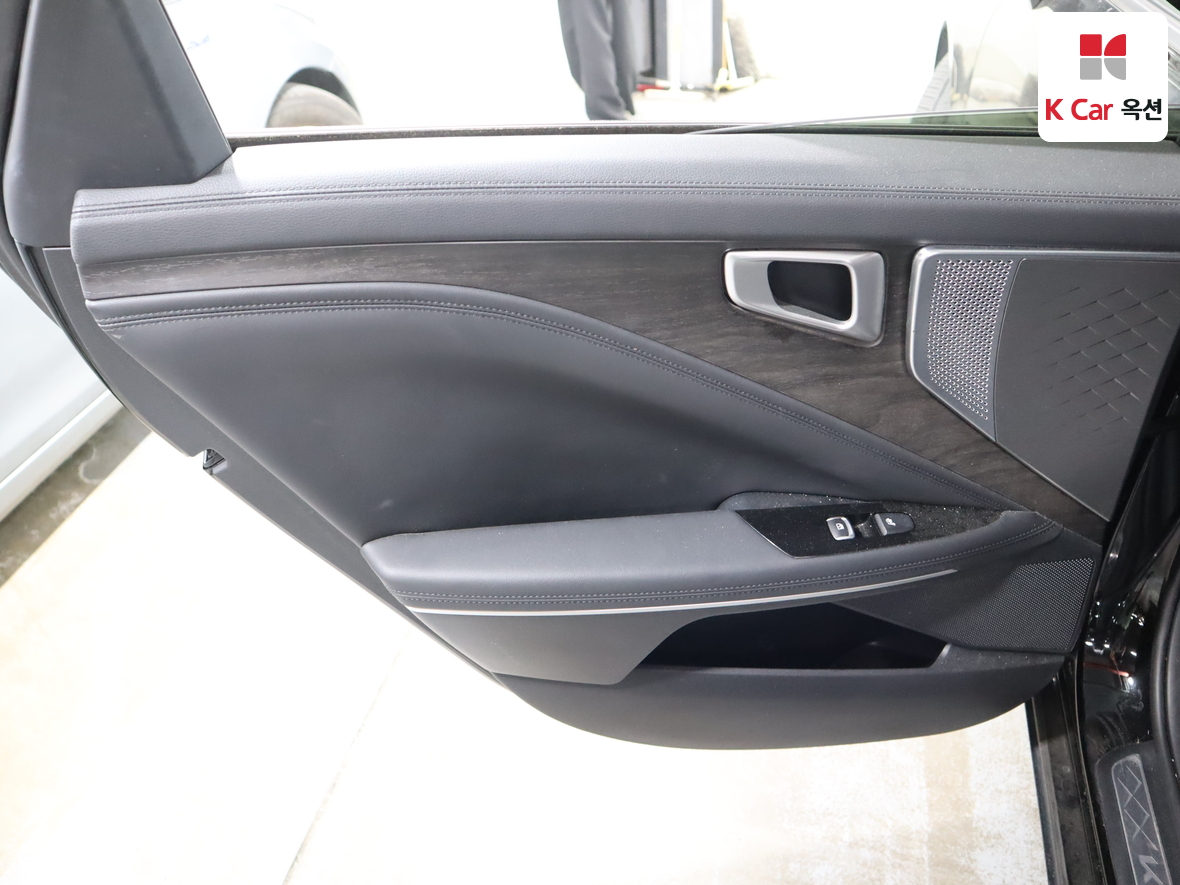 Kia K8 2023 - Image 21