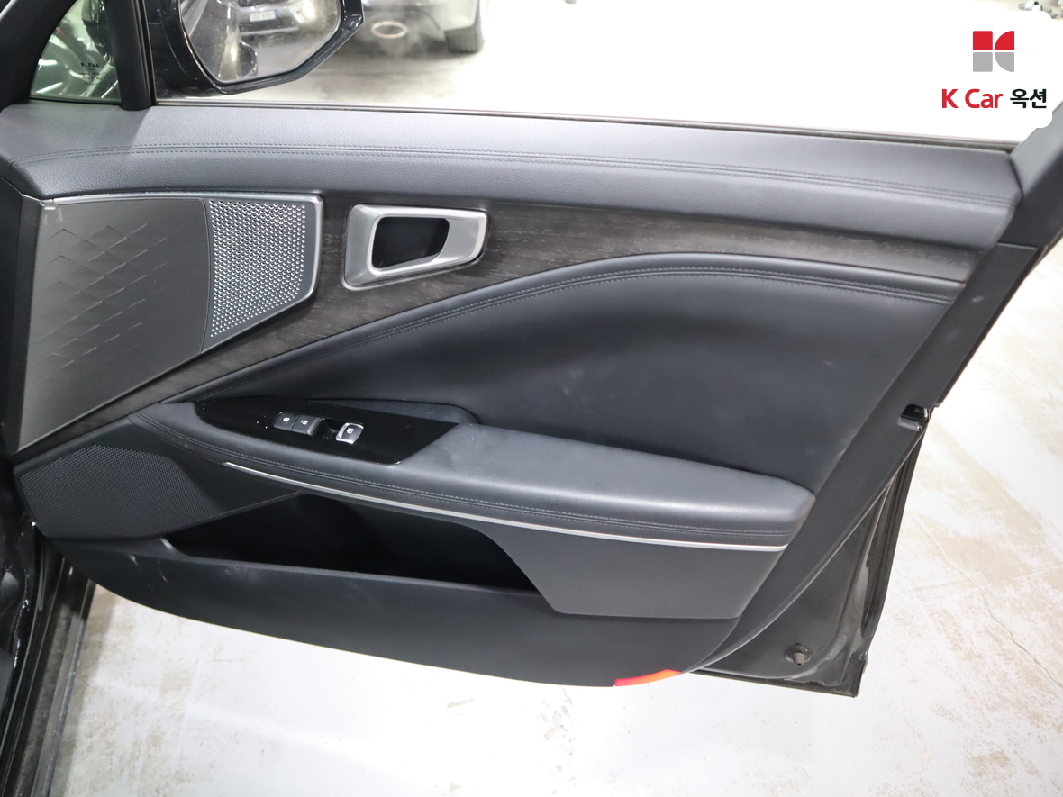 Kia K8 2023 - Image 27
