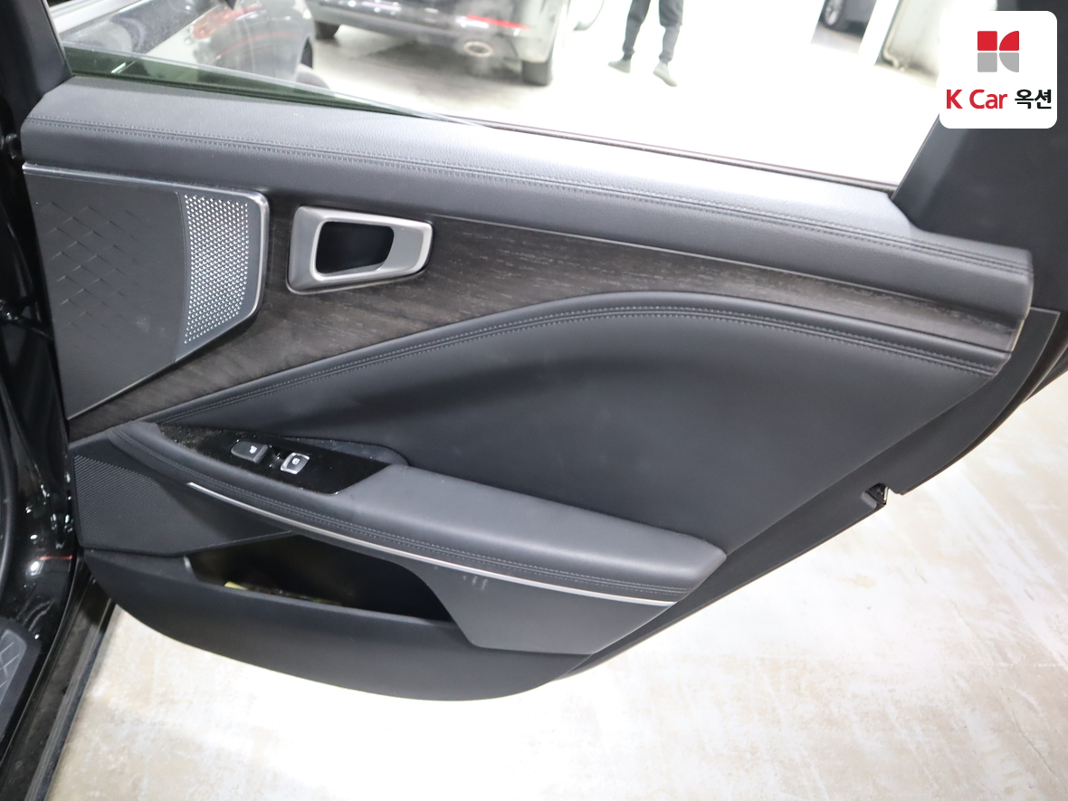 Kia K8 2023 - Image 25