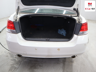 2011 - subaru legacy