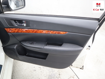 2011 - subaru legacy