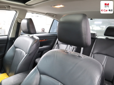 2011 - subaru legacy