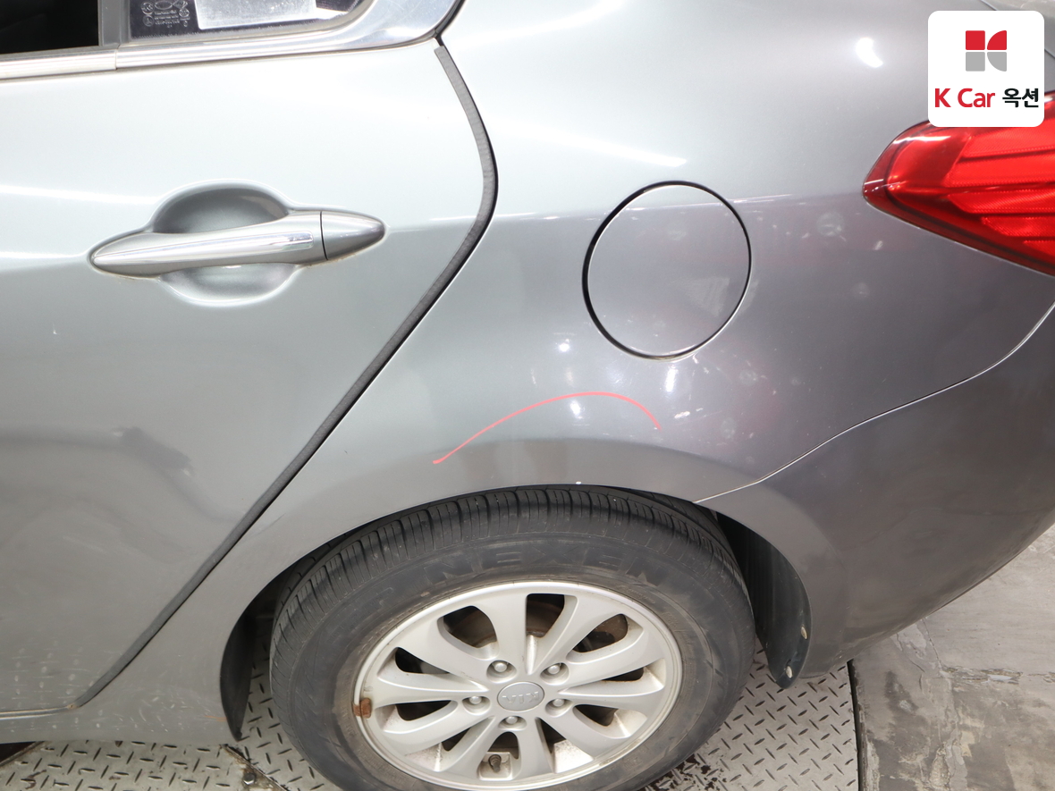 Kia K3 2015 - Image 38