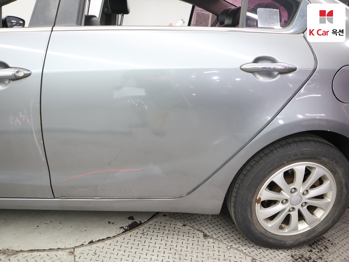 Kia K3 2015 - Image 37