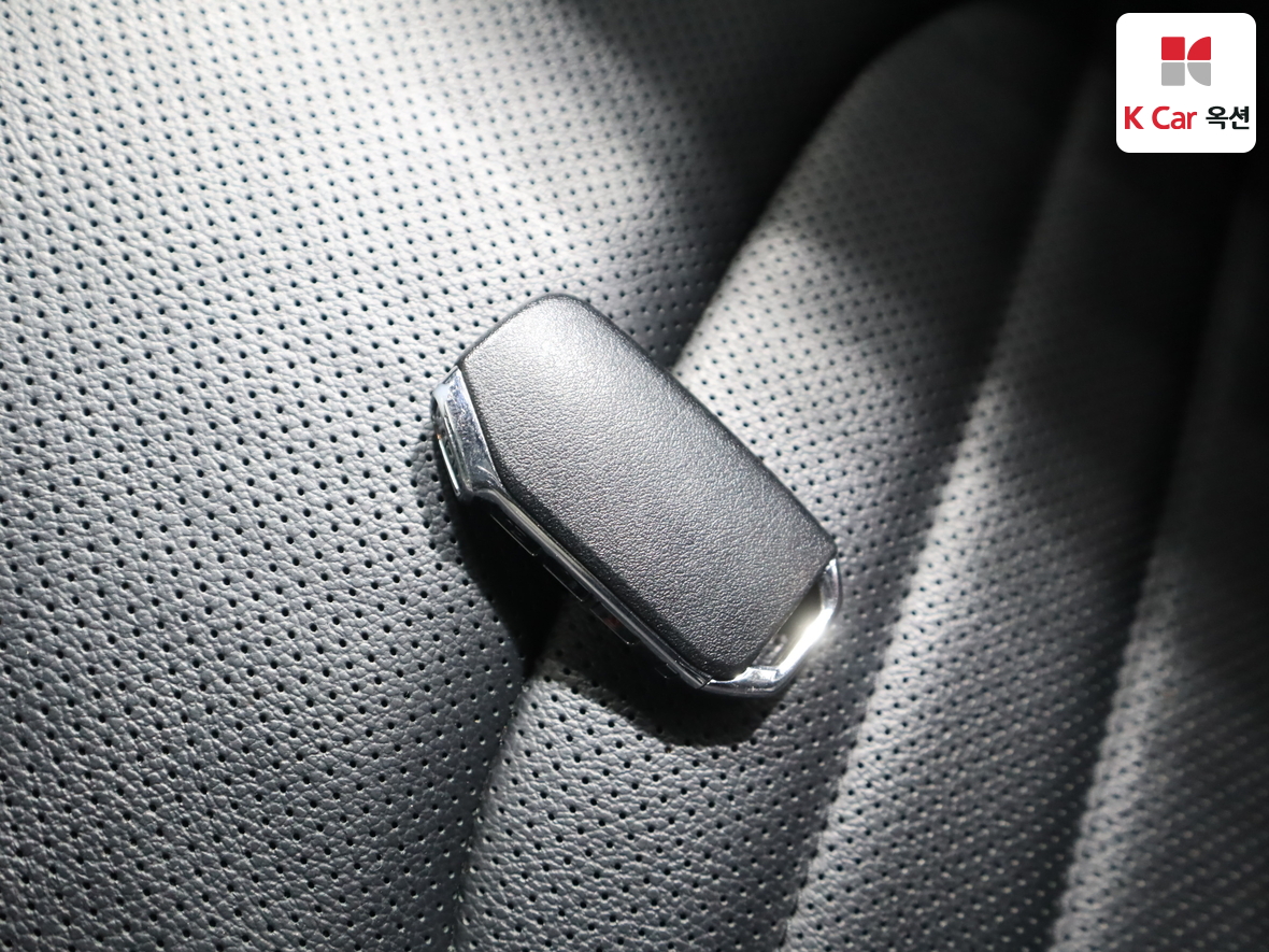 Kia K3 2022 - Image 18