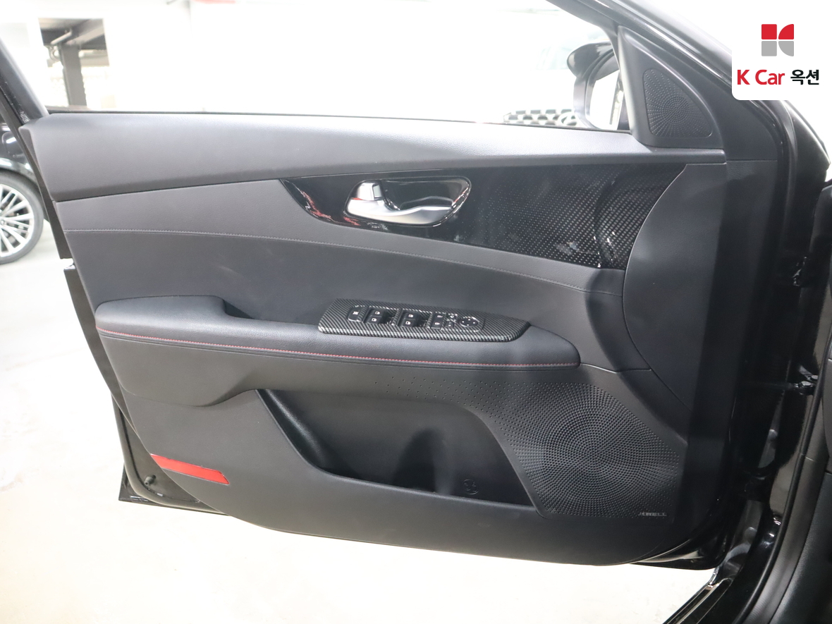 Kia K3 2022 - Image 8