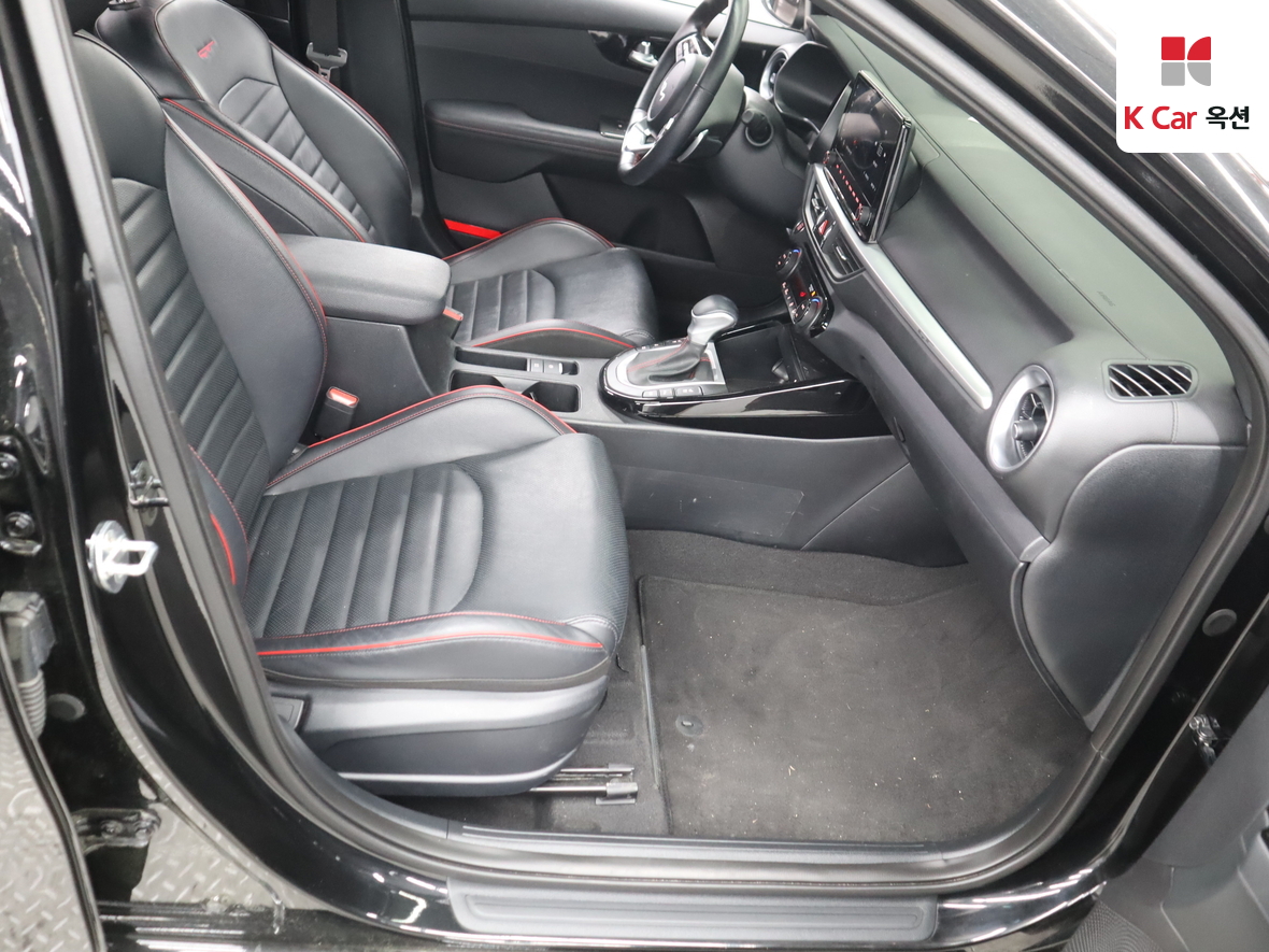 Kia K3 2022 - Image 33