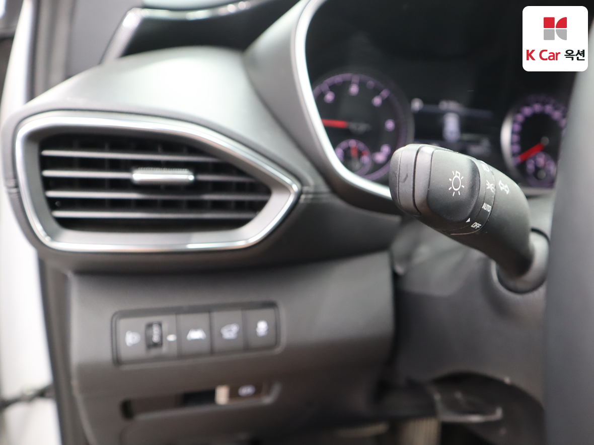 Hyundai SANTAFE - 9