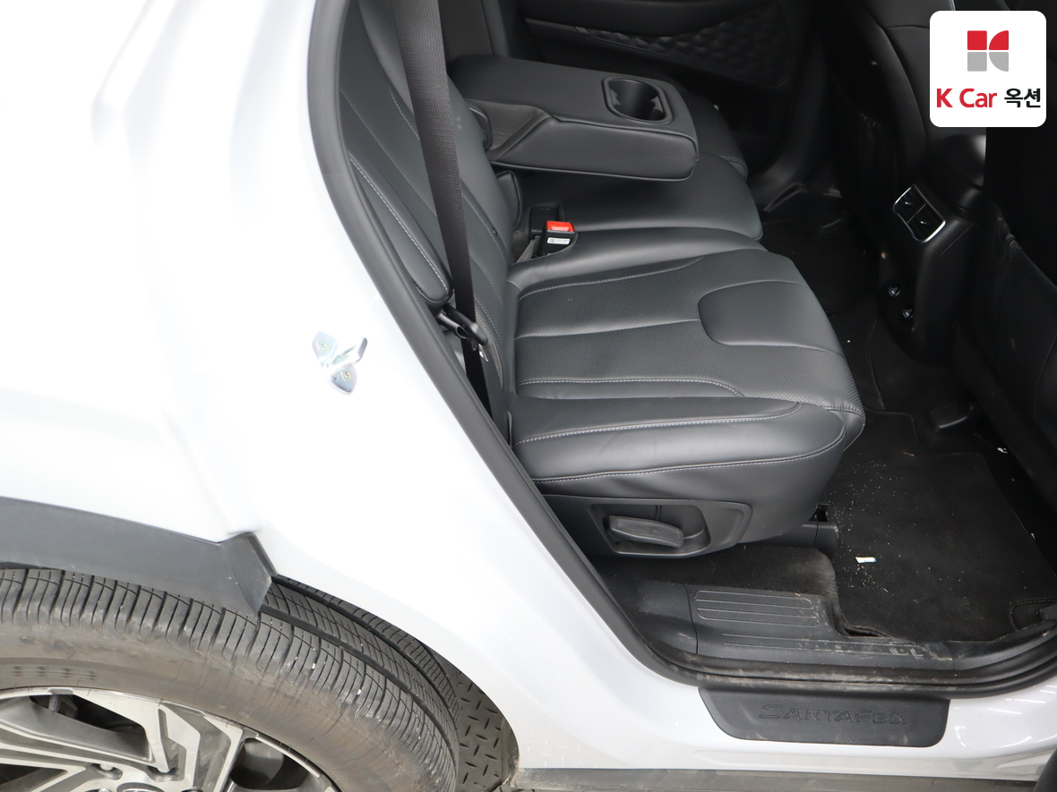 Hyundai SANTAFE - 28