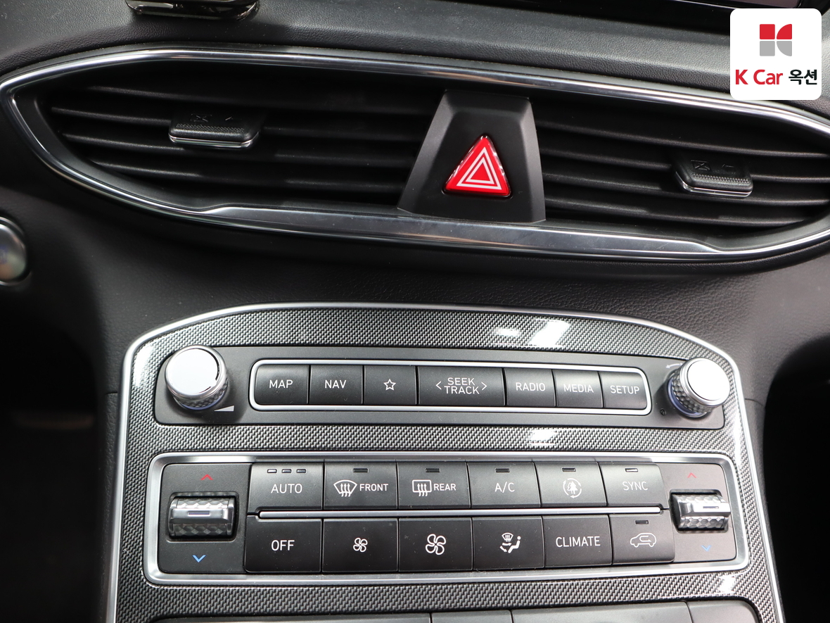 Hyundai SANTAFE - 15