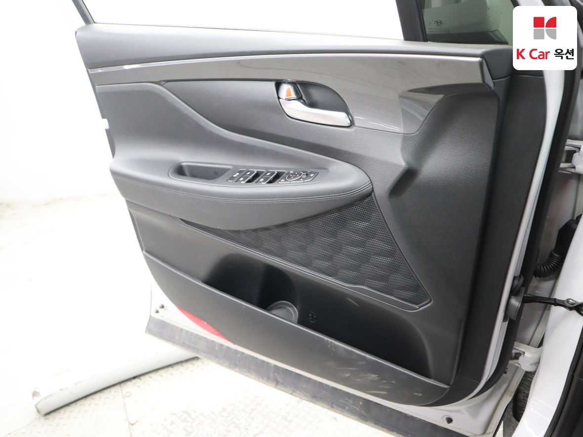 Hyundai SANTAFE - 8