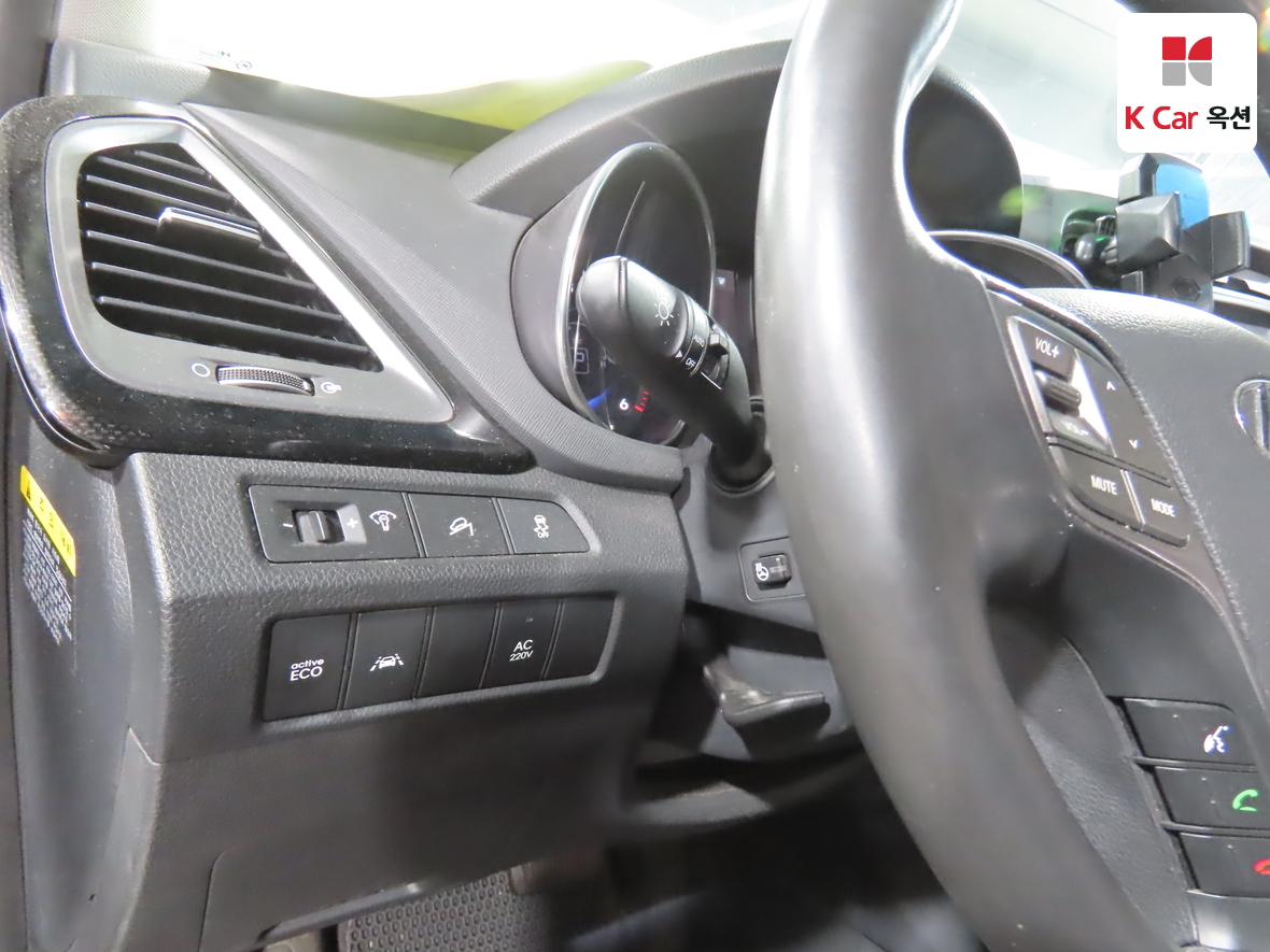 Hyundai SANTAFE - 9