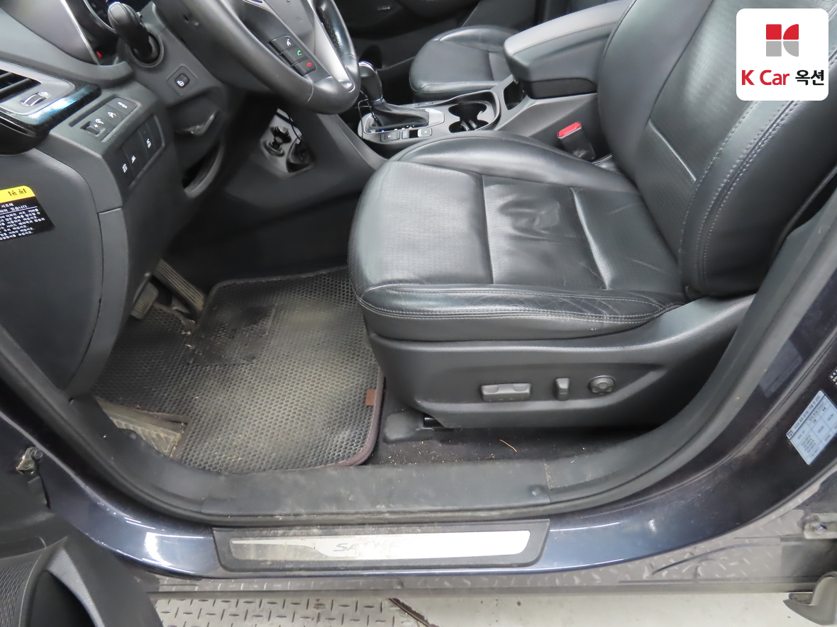 Hyundai SANTAFE - 18