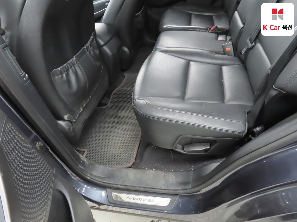 Hyundai SANTAFE - 23