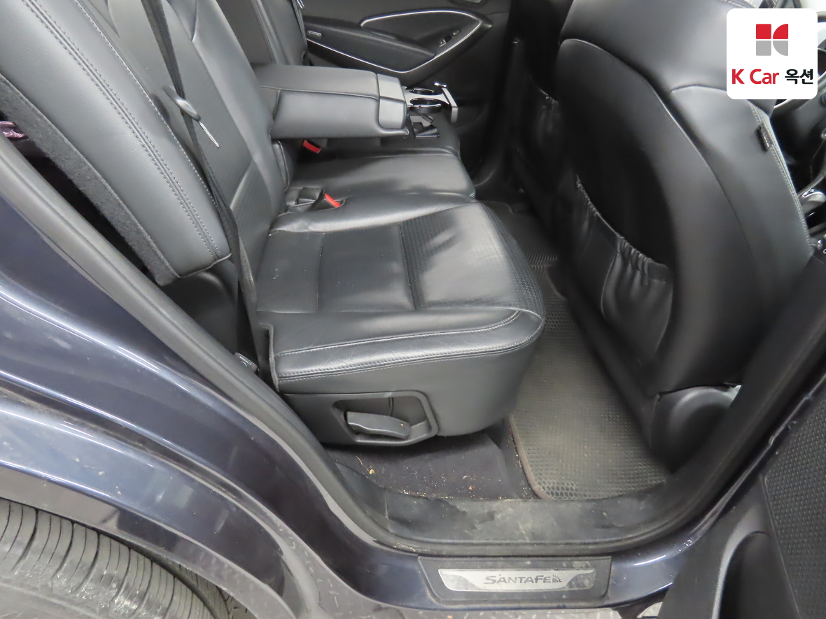 Hyundai SANTAFE - 28