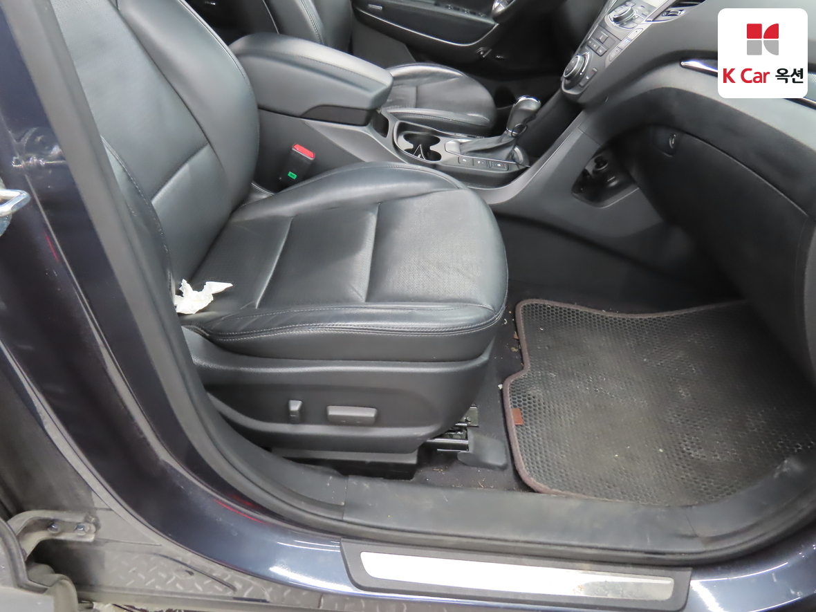 Hyundai SANTAFE - 30