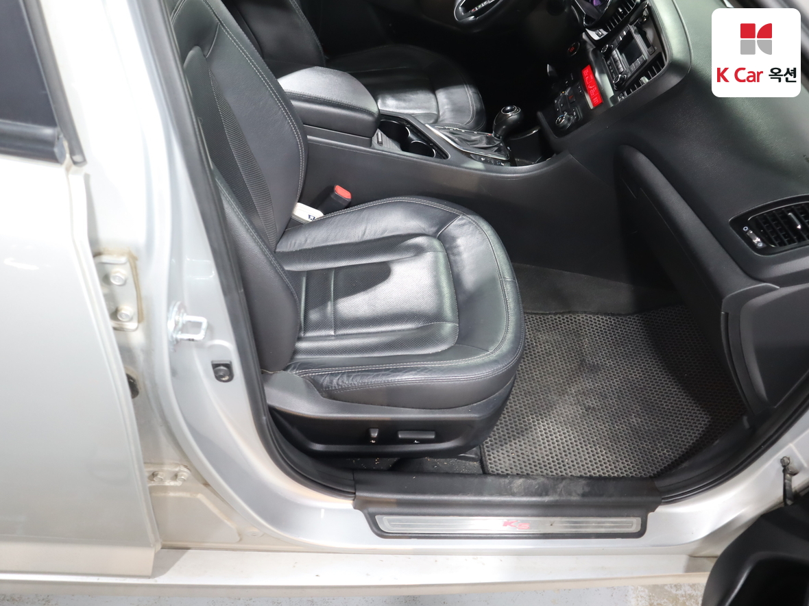 Kia K5 2013 - Image 28