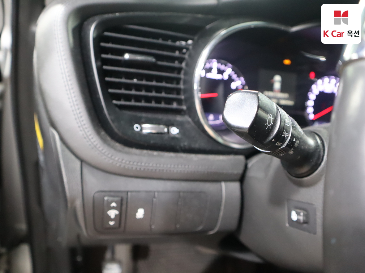 Kia K5 2013 - Image 9