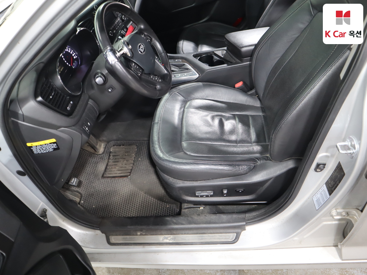 Kia K5 2013 - Image 18
