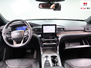 2022 - ford explorer