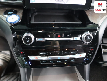 2022 - ford explorer