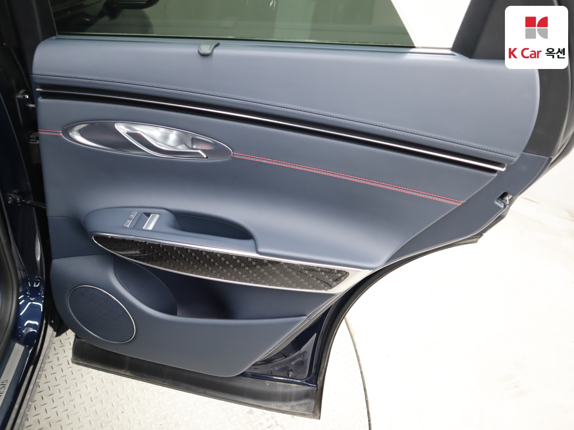 Genesis GV70 - 27