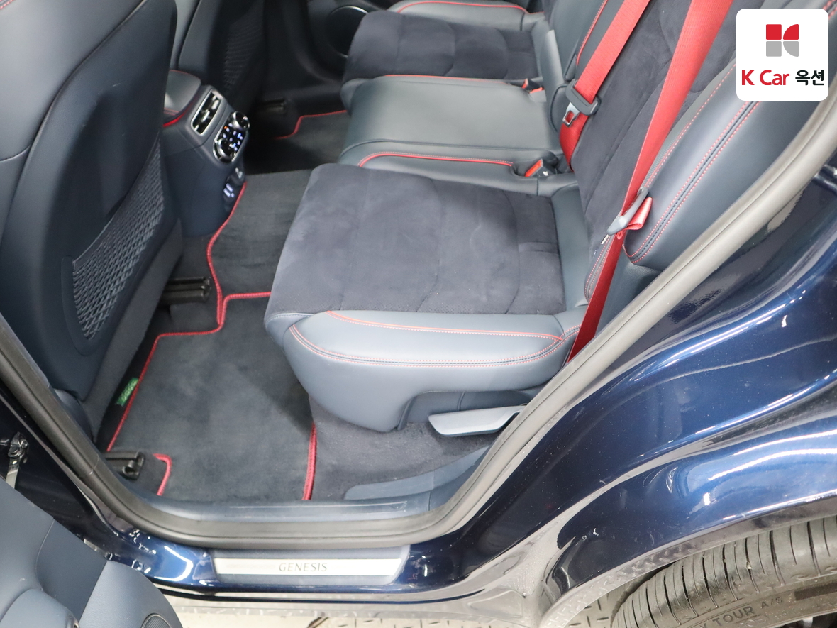 Genesis GV70 - 22