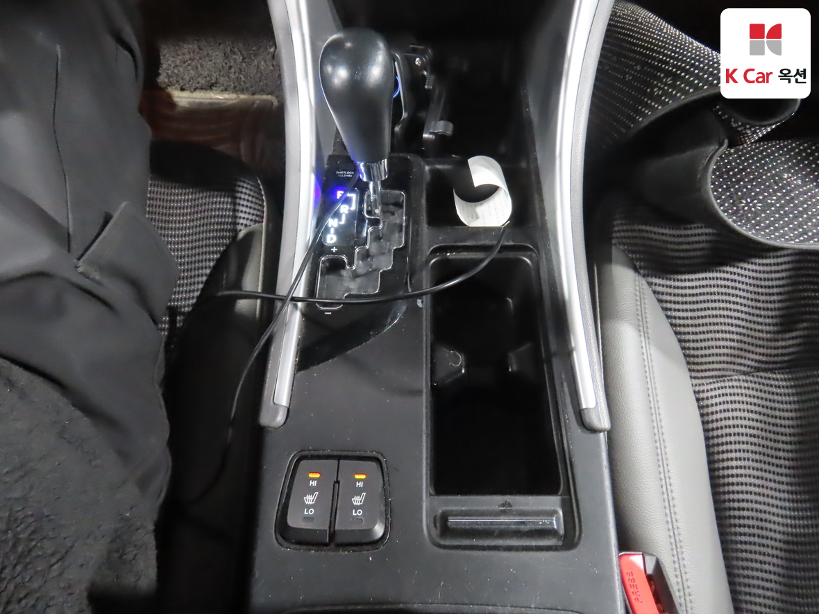 Hyundai Sonata 2010 - Image 16