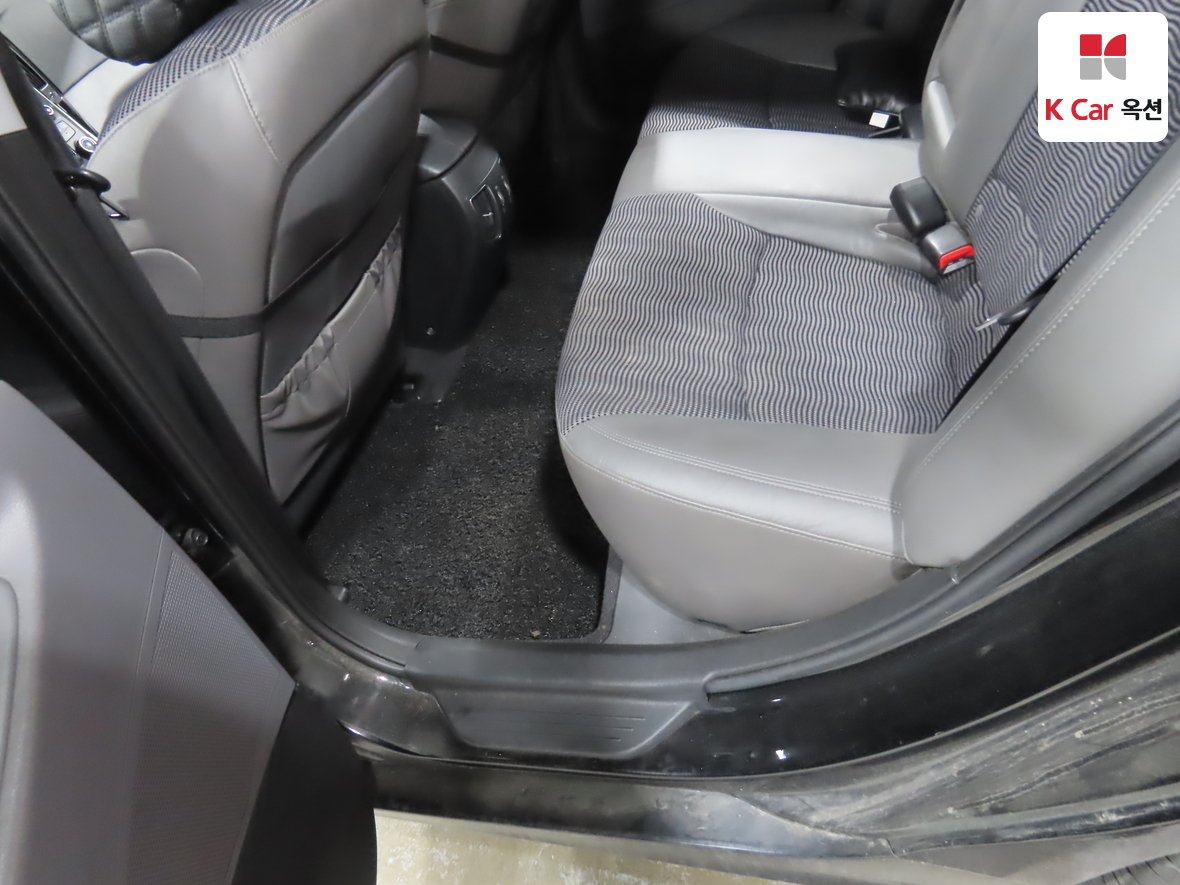 Hyundai Sonata 2010 - Image 22