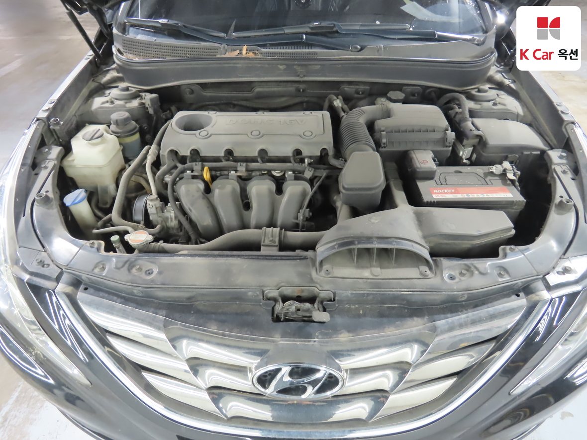 Hyundai Sonata 2010 - Image 31