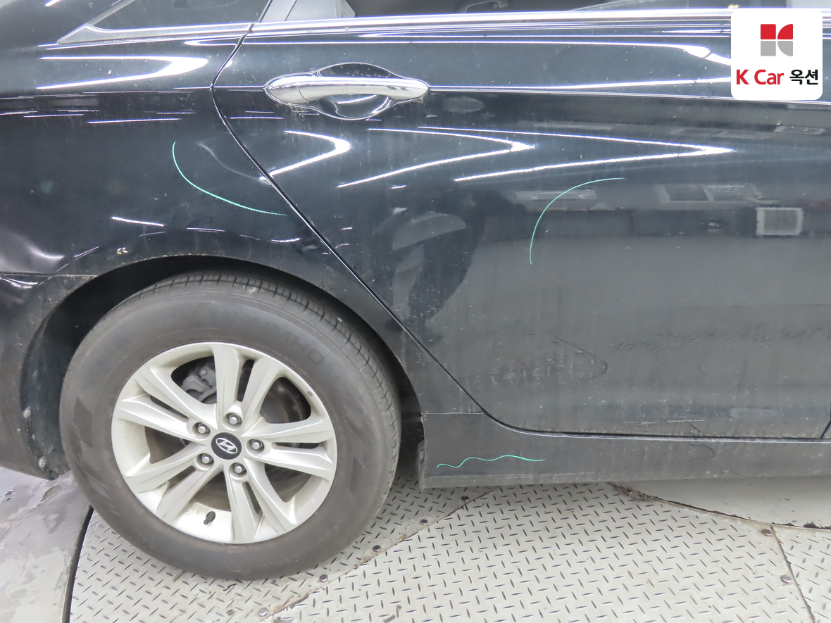 Hyundai Sonata 2010 - Image 38