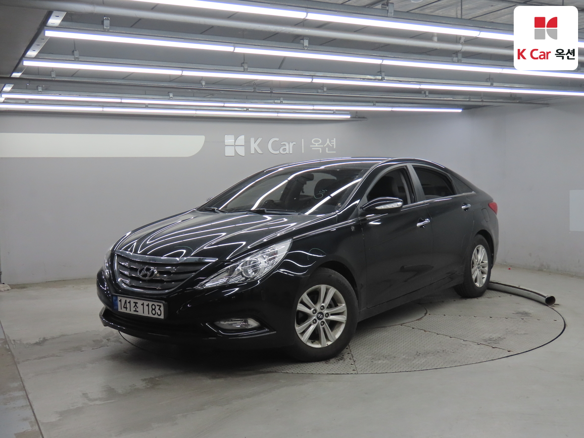 Hyundai Sonata 2010 - Image 1