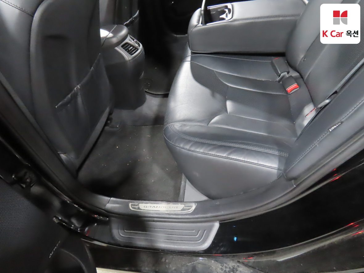Hyundai Grandeur 2015 - Image 23