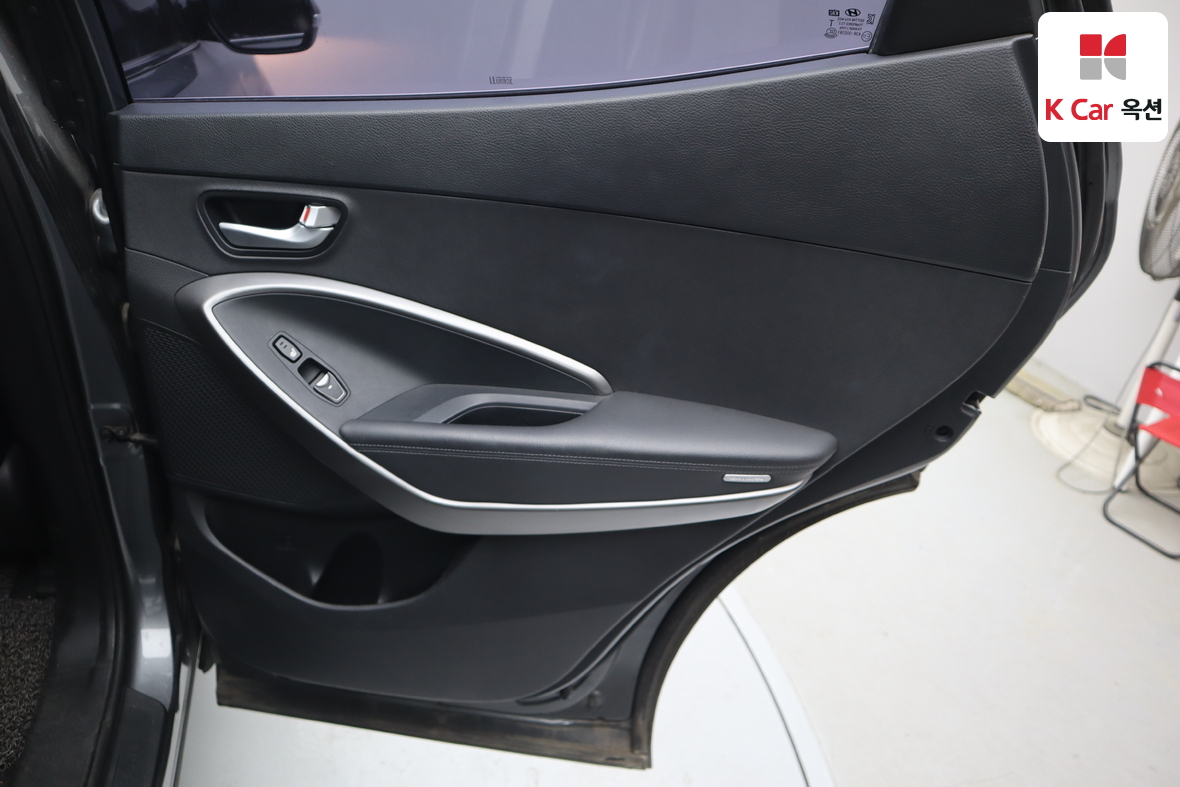 Hyundai SANTAFE - 25