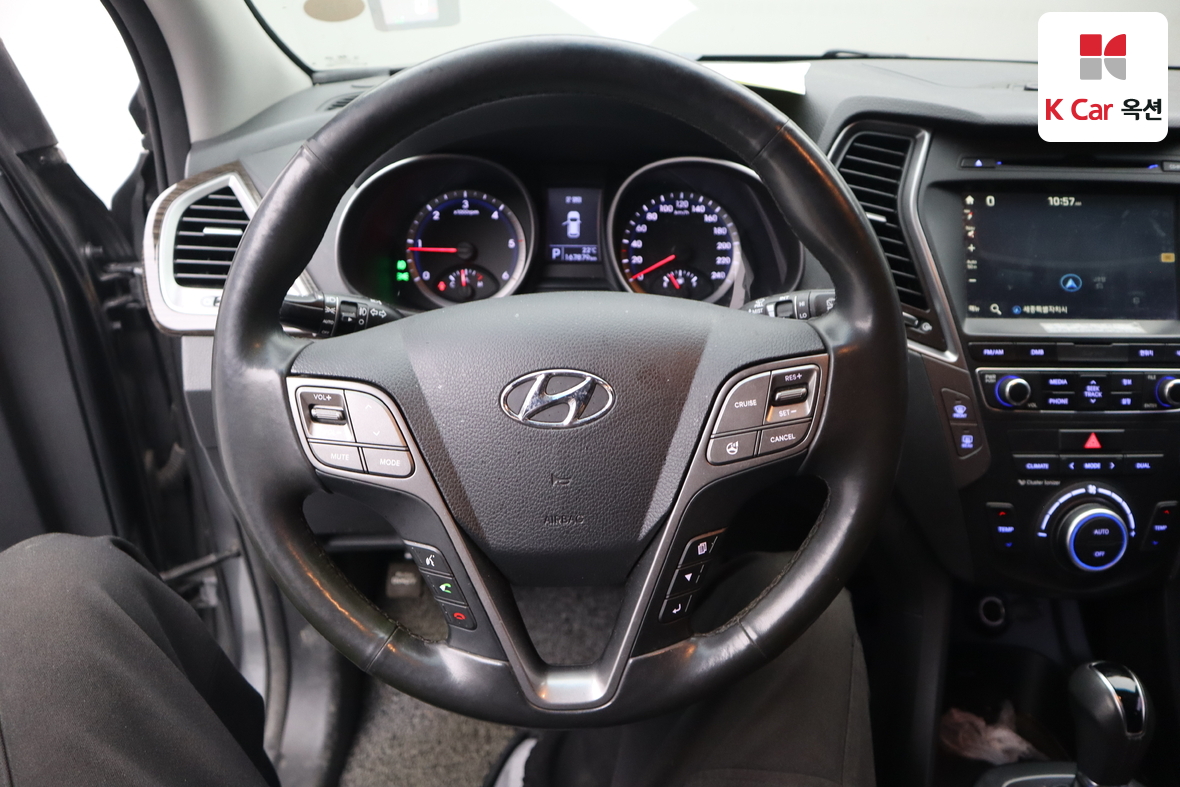 Hyundai SANTAFE - 10