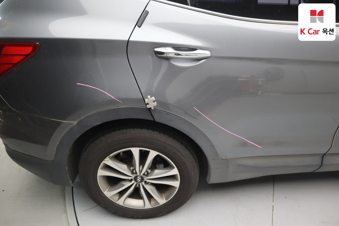 Hyundai SANTAFE - 33